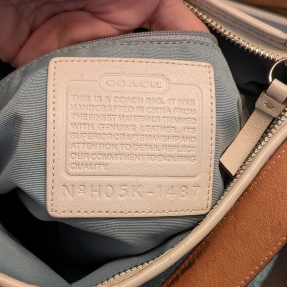 O1 VNTG COACH Signature Buckle Hobo Bag (Like New) - Picture 12 of 12